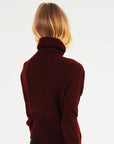ROW BY ROW BURGUNDY BLOOM