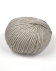 Hilo BeMe Cafe Cream de 100% lana peruana, agujas recomendadas de 6,5 a 8 mm
