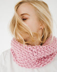 Patrón de tejido. Pebble Hug Cowl - The Woolcatcher