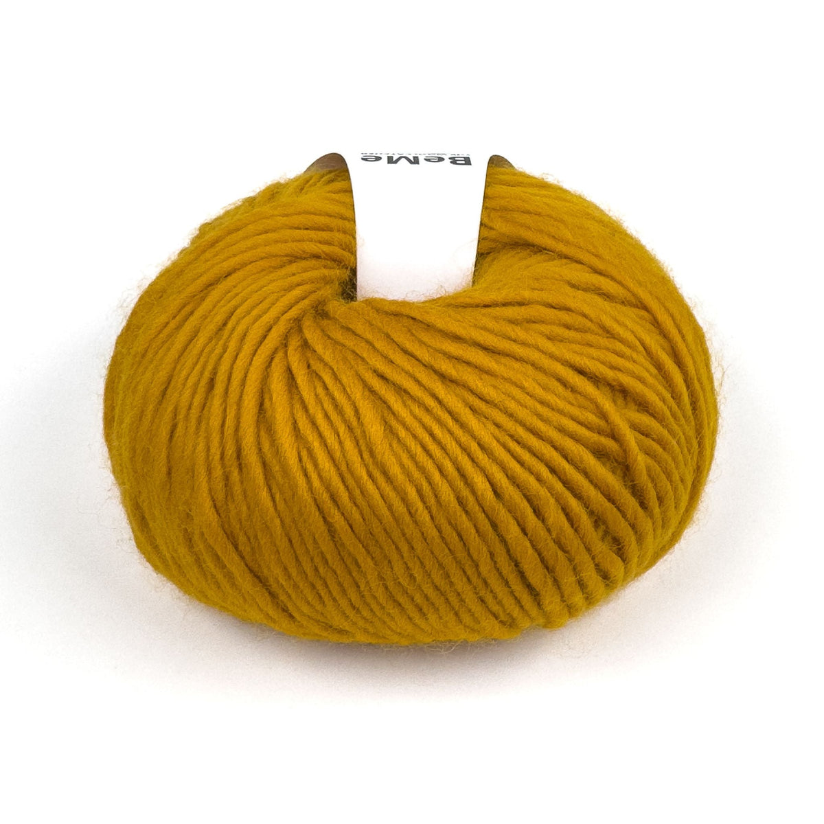 Lana BeMe Curry de The Woolcatcher, ovillo de 100 g y 120 m