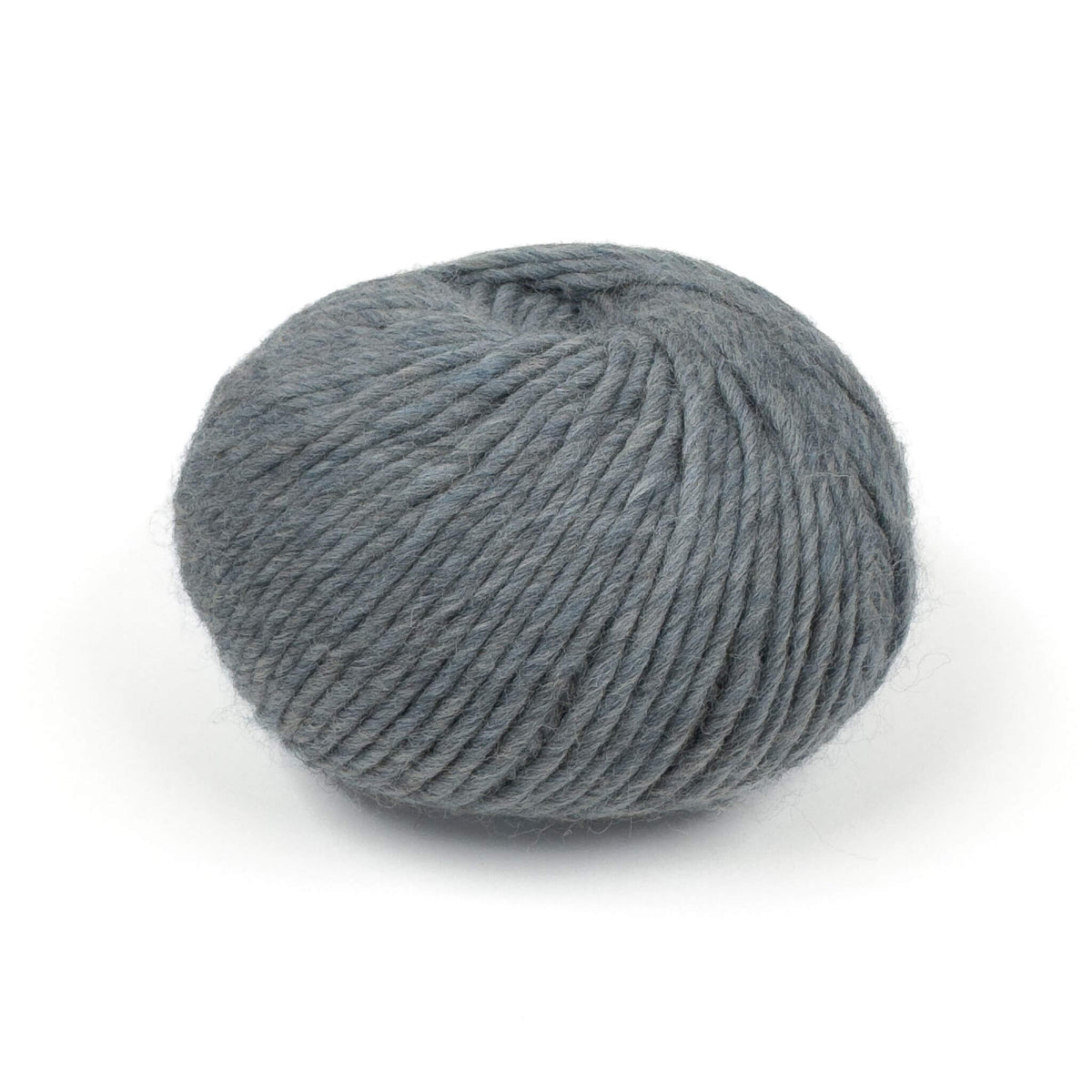 Hilo BeMe Old Jeans de 100% lana peruana, agujas recomendadas de 6,5 a 8 mm