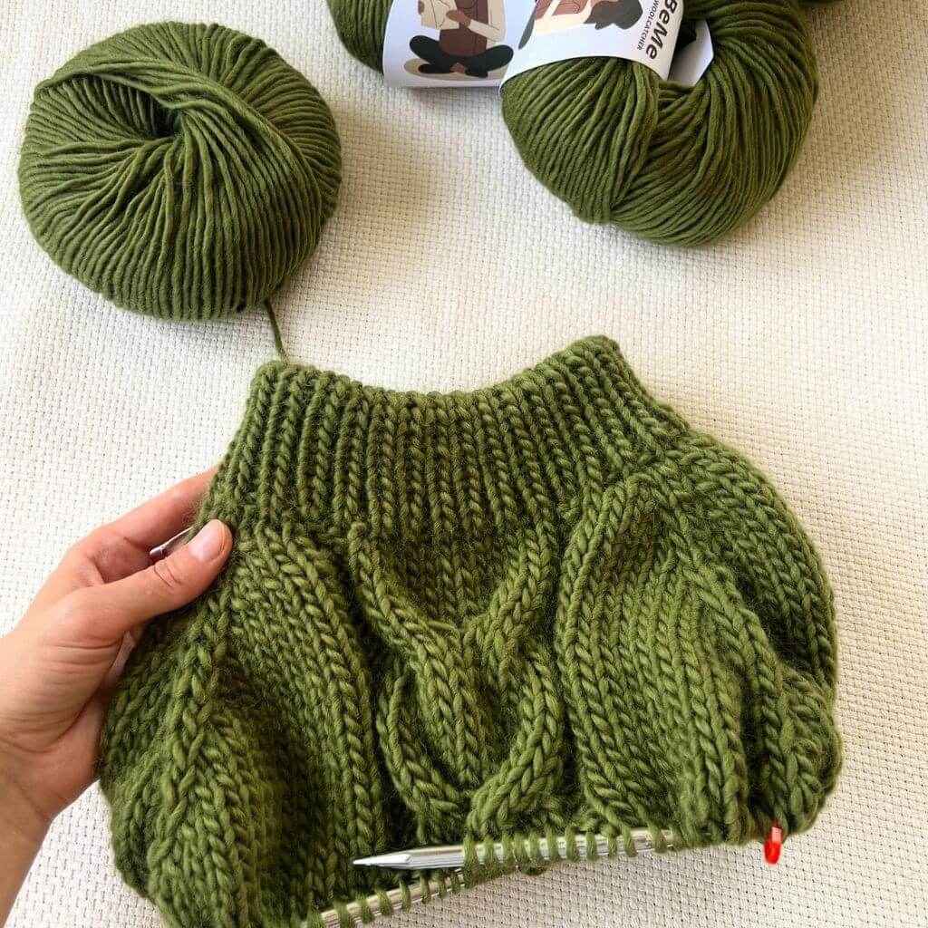 Ovillo de lana BeMe Olive de 100 g, 120 metros de hilo 100% lana