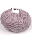 Lana BeMe Orchid Tint de The Woolcatcher, ovillo de 100 g y 120 m