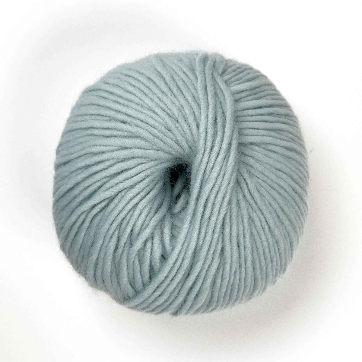 Lana BeMe Sky Blue para tejer prendas de punto grueso a mano