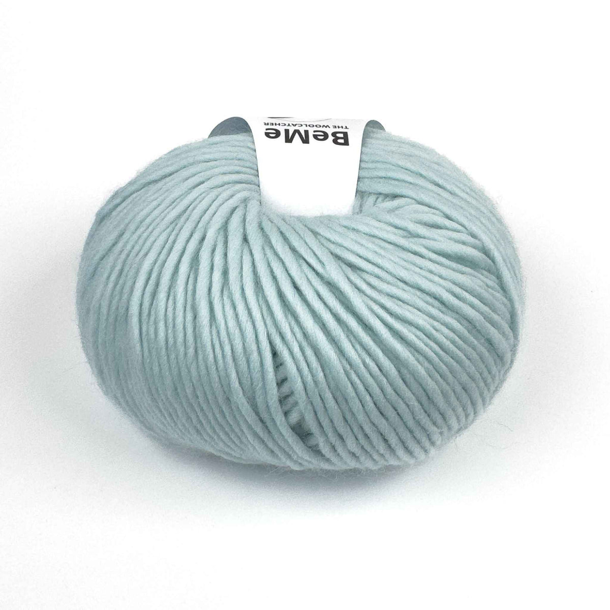 Lana BeMe Sky Blue de The Woolcatcher, ovillo de 100 g y 120 m