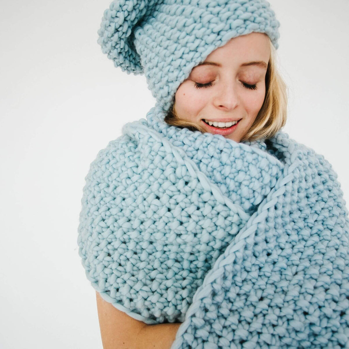 Sky Blue wool yarn for knitting super bulky