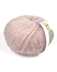 Lana NOVA Blush - 86% lana Highland peruana, 50 g / 150 m - The Woolcatcher