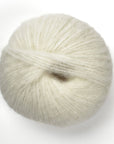 Lana NOVA Ivory - 86% lana Highland peruana, 50 g / 150 m - The Woolcatcher