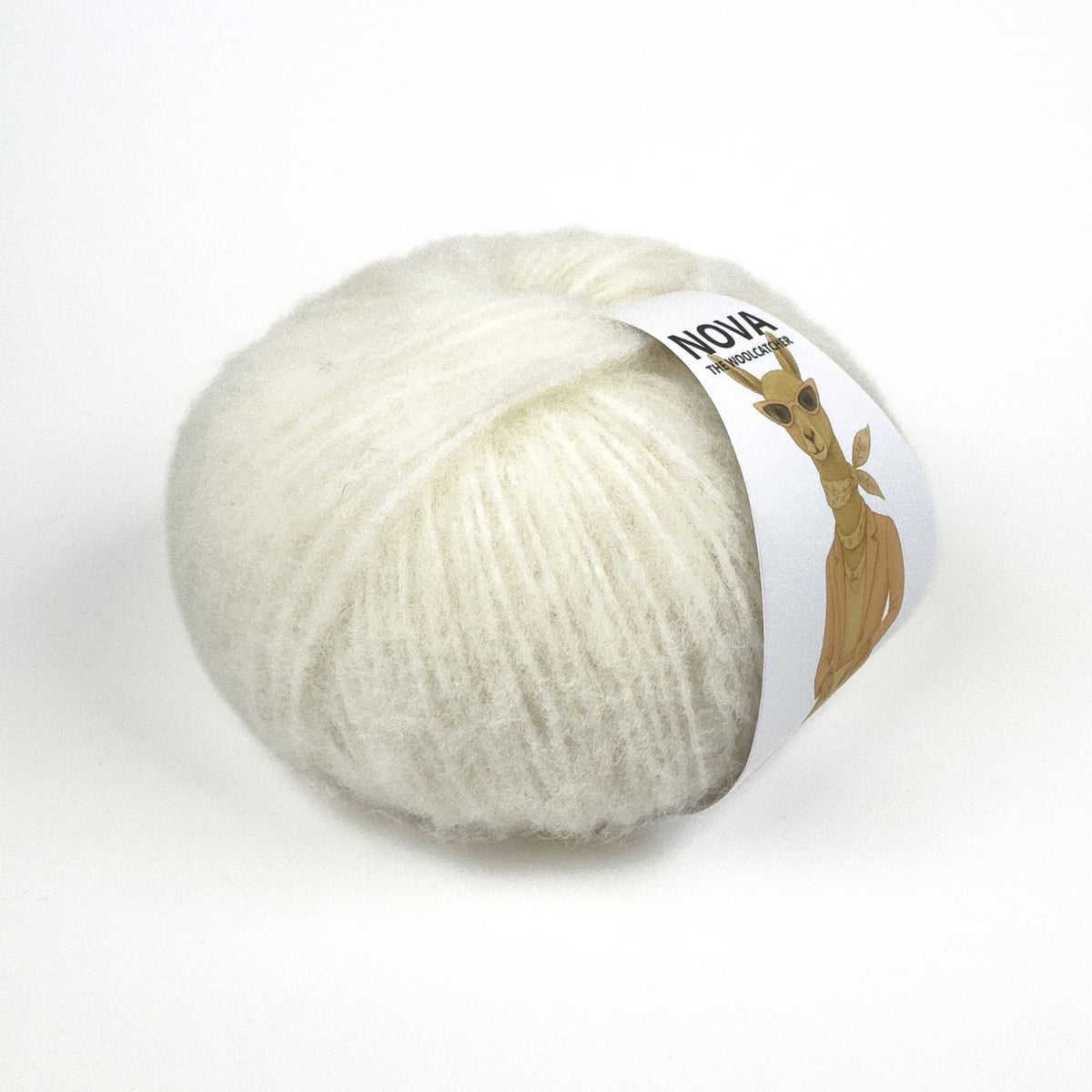 Lana NOVA Ivory - 86% lana Highland peruana, 50 g / 150 m - The Woolcatcher
