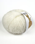 Lana NOVA Ivory - 86% lana Highland peruana, 50 g / 150 m - The Woolcatcher