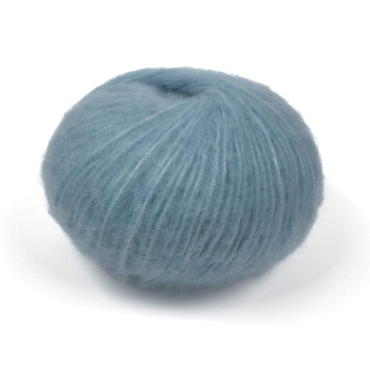 Lana NOVA Steel Blue - 86% lana Highland peruana, 50 g / 150 m - The Woolcatcher