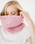Patrón de tejido. Pebble Hug Cowl - The Woolcatcher