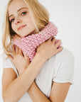Patrón de tejido. Pebble Hug Cowl - The Woolcatcher